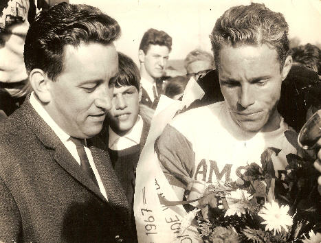 Klik om te verbergen