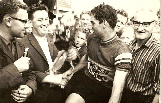 Klik om te verbergen